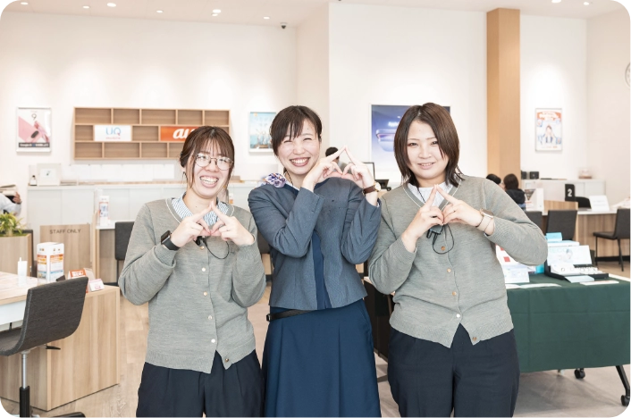 全店Midfourスマイルで、お待ちいたします。